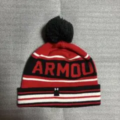 Under Armour ポンポン付きニット帽