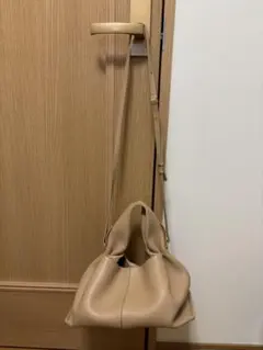 ポレーヌショルダーバッグ　ヌメロ　ベージュのサムネイル