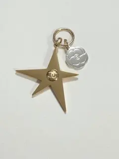 【13時迄の購入で即日発送】★CHANEL☆ホリデー チャーム　1点