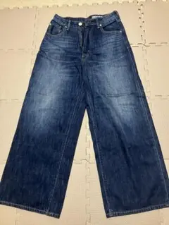 アメリカンホリック　ダークブルーワイドレッグデニムパンツ　Mサイズ