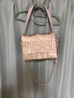 エンボス加工 2way Dロゴ カウレザー ハンドバッグ ピンク - メルカリ