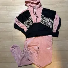 PUMA ピンク シャーロットオリンピアコラボ　Sサイズ　ベロアパーカー