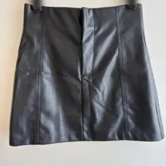 ZARA ザラ レザー調 ミニスカート ブラック Mサイズのサムネイル