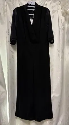 半袖 Vネック オールインワン　パンツドレス