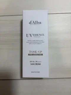 d'Alba UV ESSENCE WATERFUL 日焼け止めクリーム
