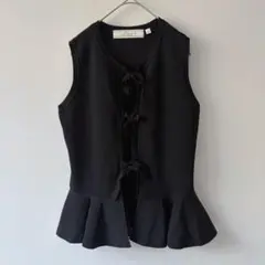GU ペプラムベスト L ブラック フロントリボン ノースリーブ ジレのサムネイル