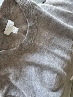 美品　COS グレーベージュ クルーネックセーター Mのサムネイル