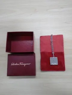Salvatore Ferragamo キーホルダー 0186591 LF