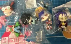 ado あそーと フィギュア4体 缶バッジ6個 セット