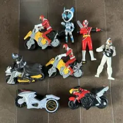 仮面ライダー フィギュア 8体セット バイク付き