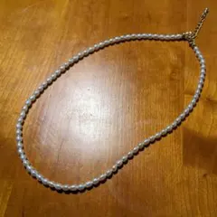 ホワイト淡水パールネックレス