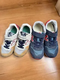 new balance キッズシューズ　スニーカー　二足