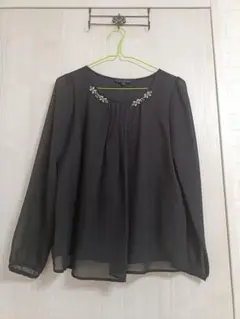 ketty　ケティ　 黒 ビジュー付き 長袖ブラウス サイズ2