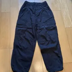 ユニクロ　キッズ　カーゴパンツ 黒　ロングパンツ　ズボン