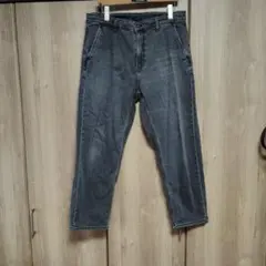 UNIQLO グレー ストレートデニム クロップド丈 ブラック ユニクロ 黒