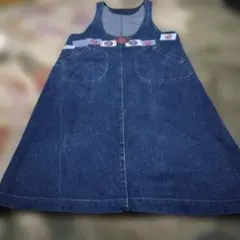 お値下ピンクハウス　美品デニム Aライン ジャンバースカートワッペン付きのサムネイル