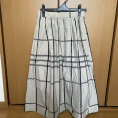 【新品・未使用】しまむら　シーズンリーズン　ギャザースカート　フレアスカート