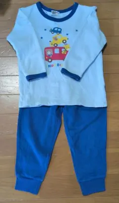 ホットビスケッツ　パジャマ　100