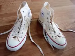 最終値下げ　オールスターハイカットスニーカー　23.5㌢　コンバース アイボリー