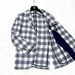 Item thumbnail for item cd2579a0-5e62-40b8-a76b-31f3582d2c3c