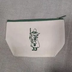 ムーミンスナフキン　刺繍キャラクターポーチ アイボリー