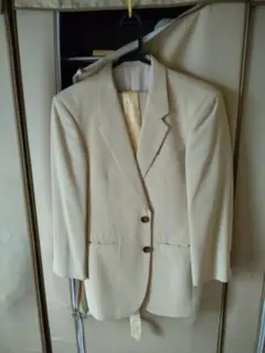 Item thumbnail for item 0b22e28f-69d1-401e-bef8-24257f88dd56