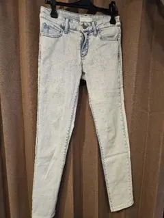 UNIQLO ライトブルースキニーパンツ