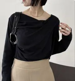オフショル長袖トップス
