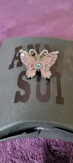ANNA SUI 蝶モチーフ ピンバッジ ピンクのサムネイル