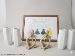 【結婚式　ドレス色当てクイズ】フィギュアと花瓶のセット　ウェルカムスペース