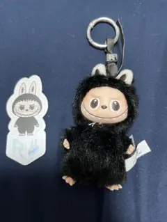 【R】LABUBU PIN FOR LOVE イニシャル ラブブ