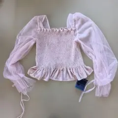 ベージュ　シャーリングチュールカットソー
