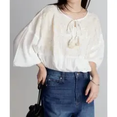RANAN インド製楊柳刺繍ブラウス　ホワイトのサムネイル