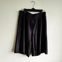 ブラック バスケットボールパンツ サテン風
