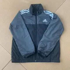 adidas ウィンドブレーカー　男児用　130センチ