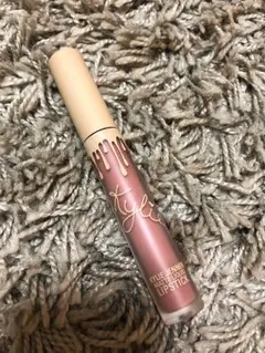 Kylie Jenner マットリップスティック H&N様専用