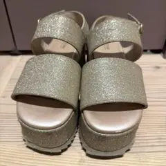 グリッター 厚底サンダル ゴールド　NICE CLAUPのサムネイル