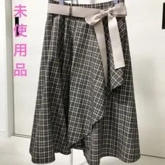 【未使用】ブラウンチェック柄 ミドルスカート Mサイズのサムネイル