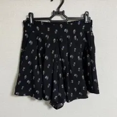 MAJESTIC LEGON ♡ 花柄フレアキュロット 黒 ミニ丈のサムネイル