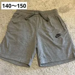 Nike グレー ハーフパンツ