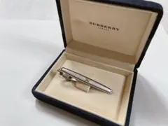 ひ*く様 BURBERRY LONDON ネクタイピン 専用ケース付きのサムネイル