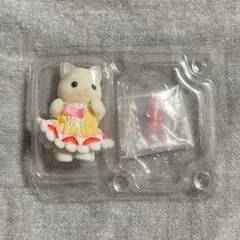 シルバニアファミリー　赤ちゃん　ケーキパーティーシリーズ　ラテネコ