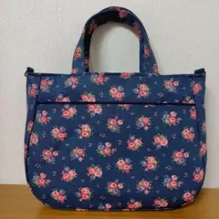 ハンドメイド　Dカン、外ポケット付きラウンド トートバッグ　キャスキッドソン