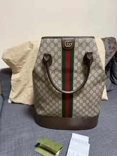 値下中　Gucci GGパターン ショルダーバッグ 大容量