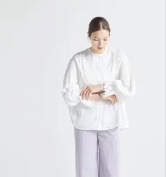 2026年最新】yori ブラウス スカラップの人気アイテム - メルカリ