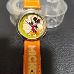 【ジャンク扱い】Disney ミッキーマウス 腕時計 オレンジ 稼働品のサムネイル
