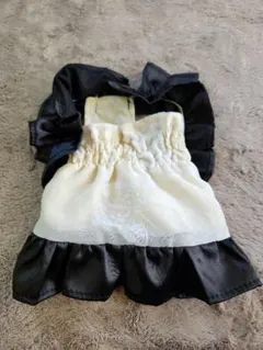 犬用フリルドレス 黒とクリーム色