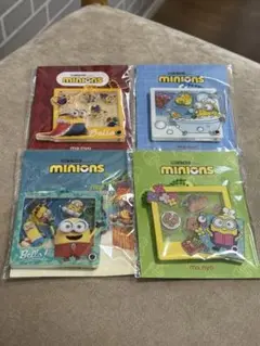 ミニオンズ アクリルキーホルダー 4個セット