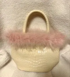 Item thumbnail for item eaa543a3-ae79-4589-bf62-153be121546a