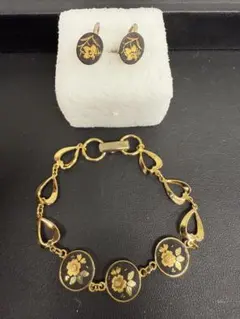 ★レトロ和柄★金蒔絵風ブレスレット＆イヤリングセット
